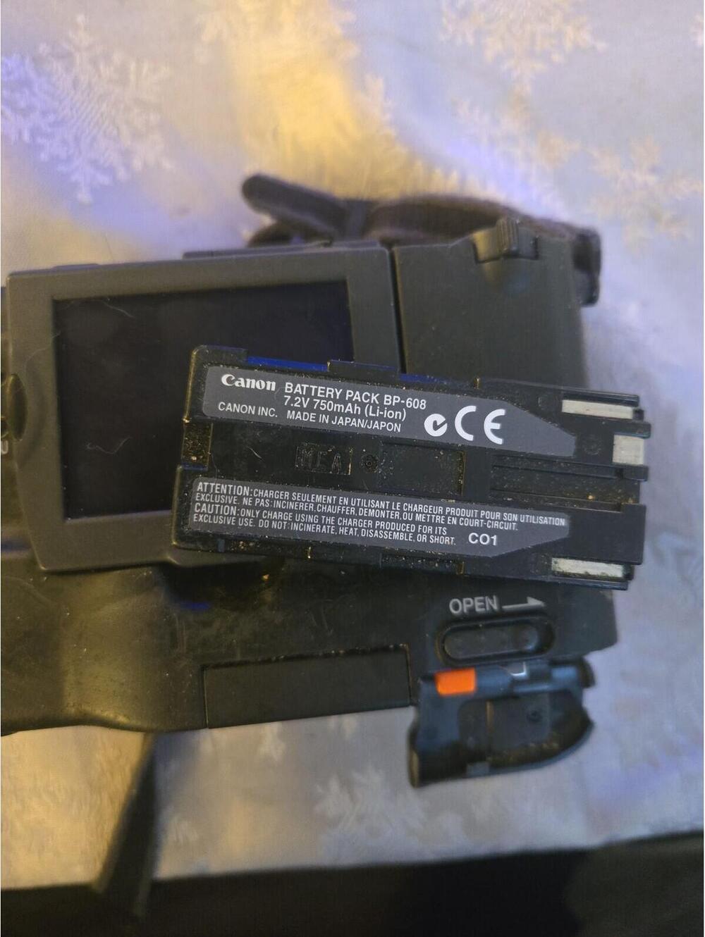 Vintage Canon ZR Mini DV Digital Video Camcorder December 1998 Untested - Picture 5 of 7
